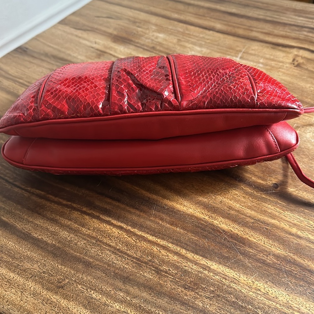Beautiful Red Snakeskin Purse - Picture 5 of 8